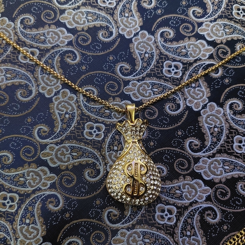 18K Gold Plated Money Bad Pendant Necklace With Crystals - Picture 10 of 15